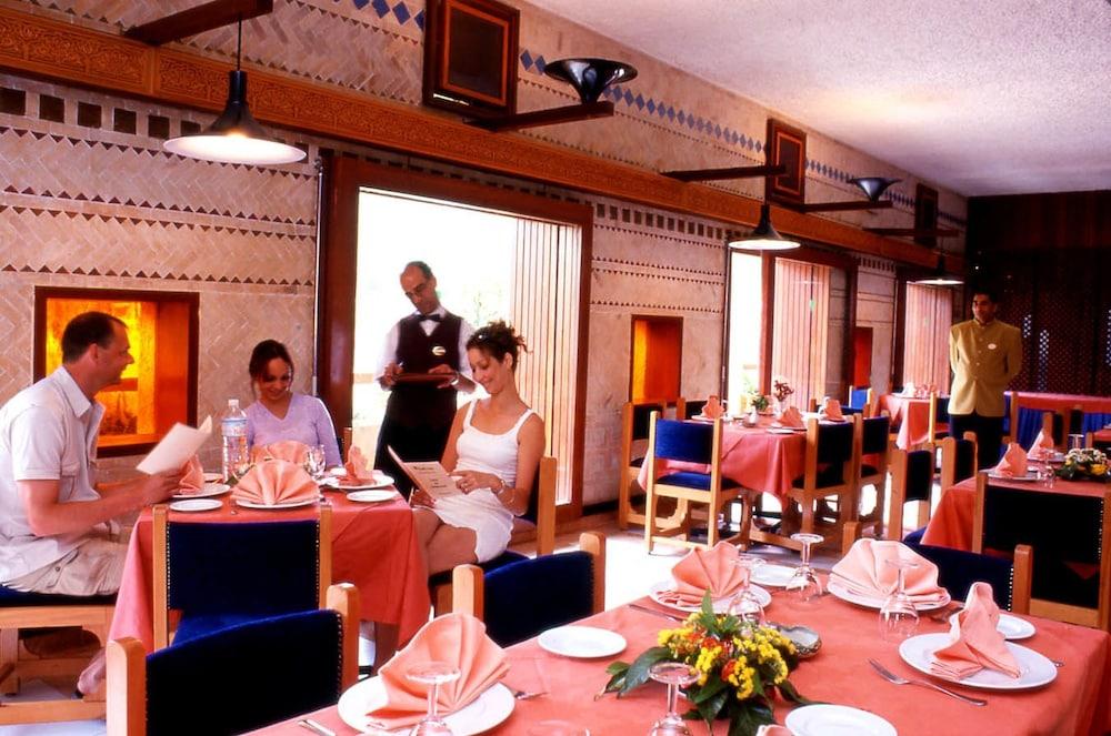 Sidi Harazem Hotel Exterior photo