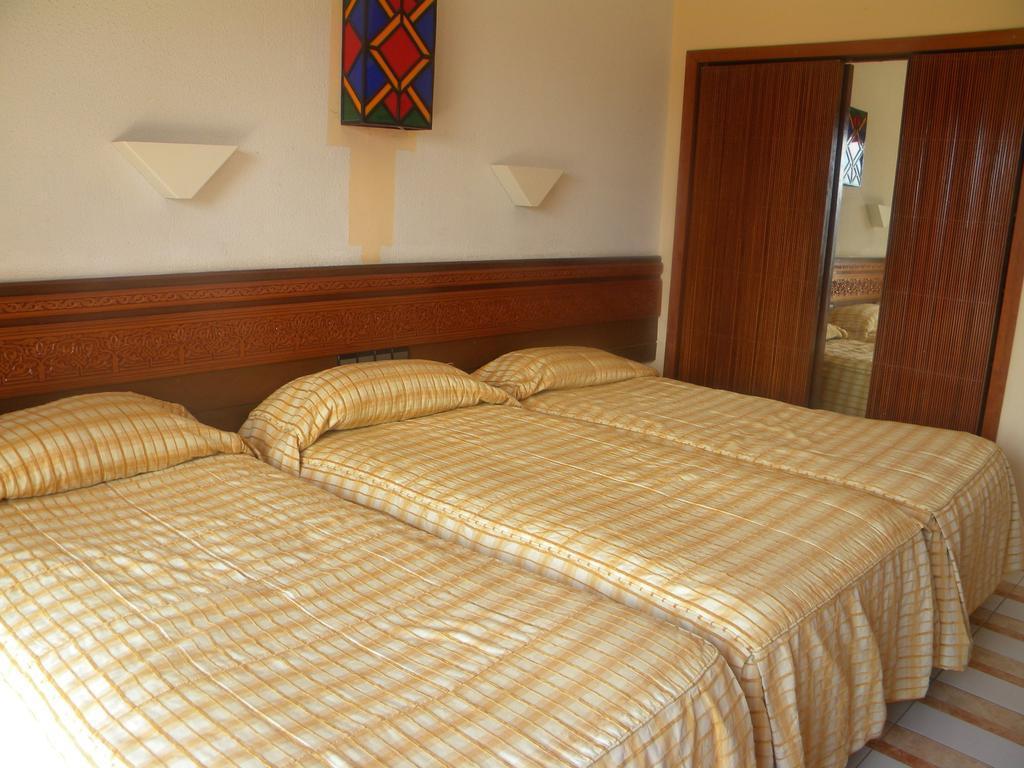 Sidi Harazem Hotel Exterior photo