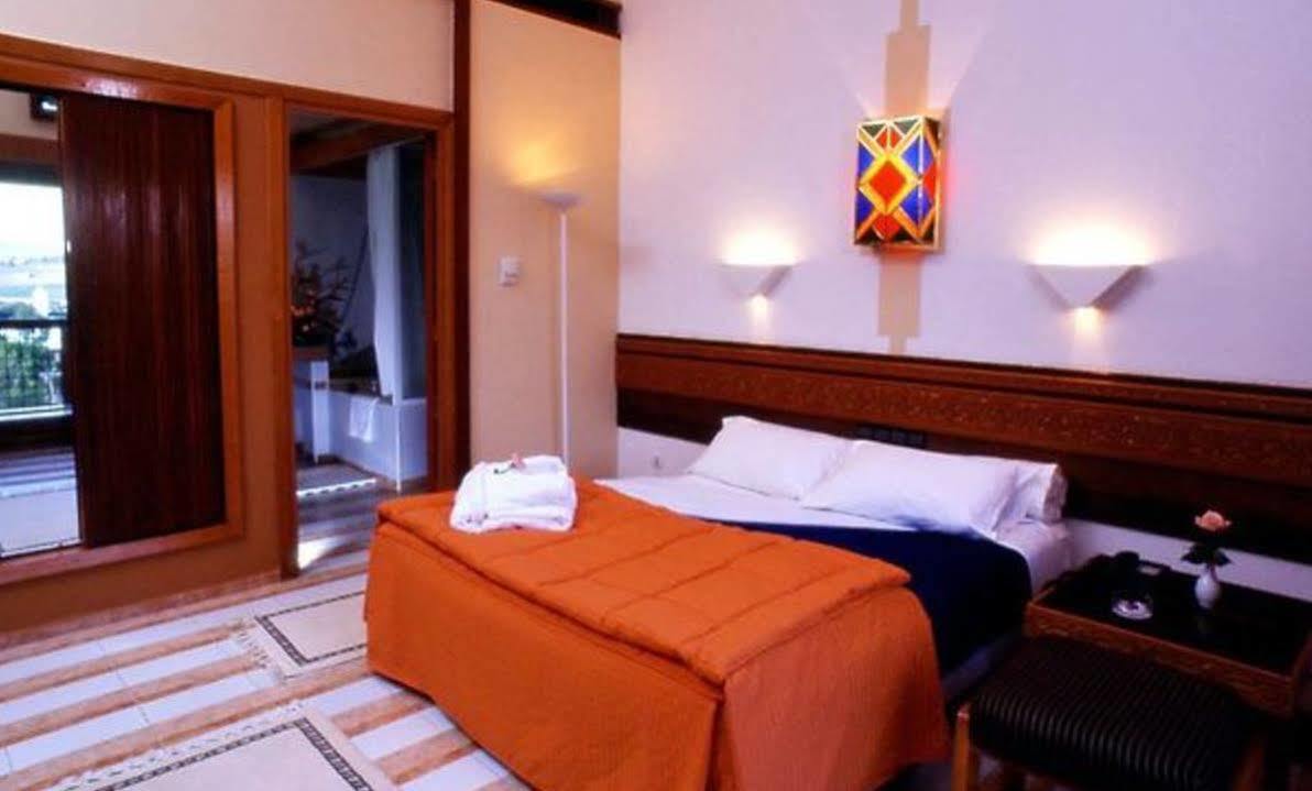 Sidi Harazem Hotel Exterior photo